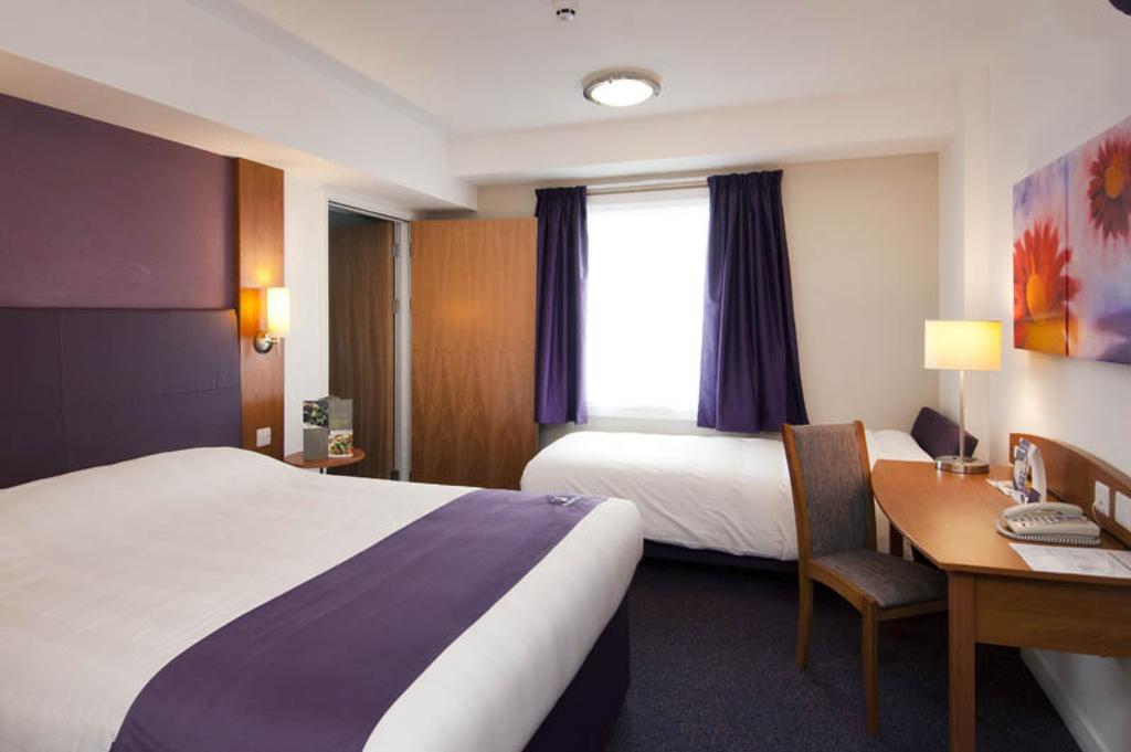 Premier Inn Edinburgh Central Cameră foto